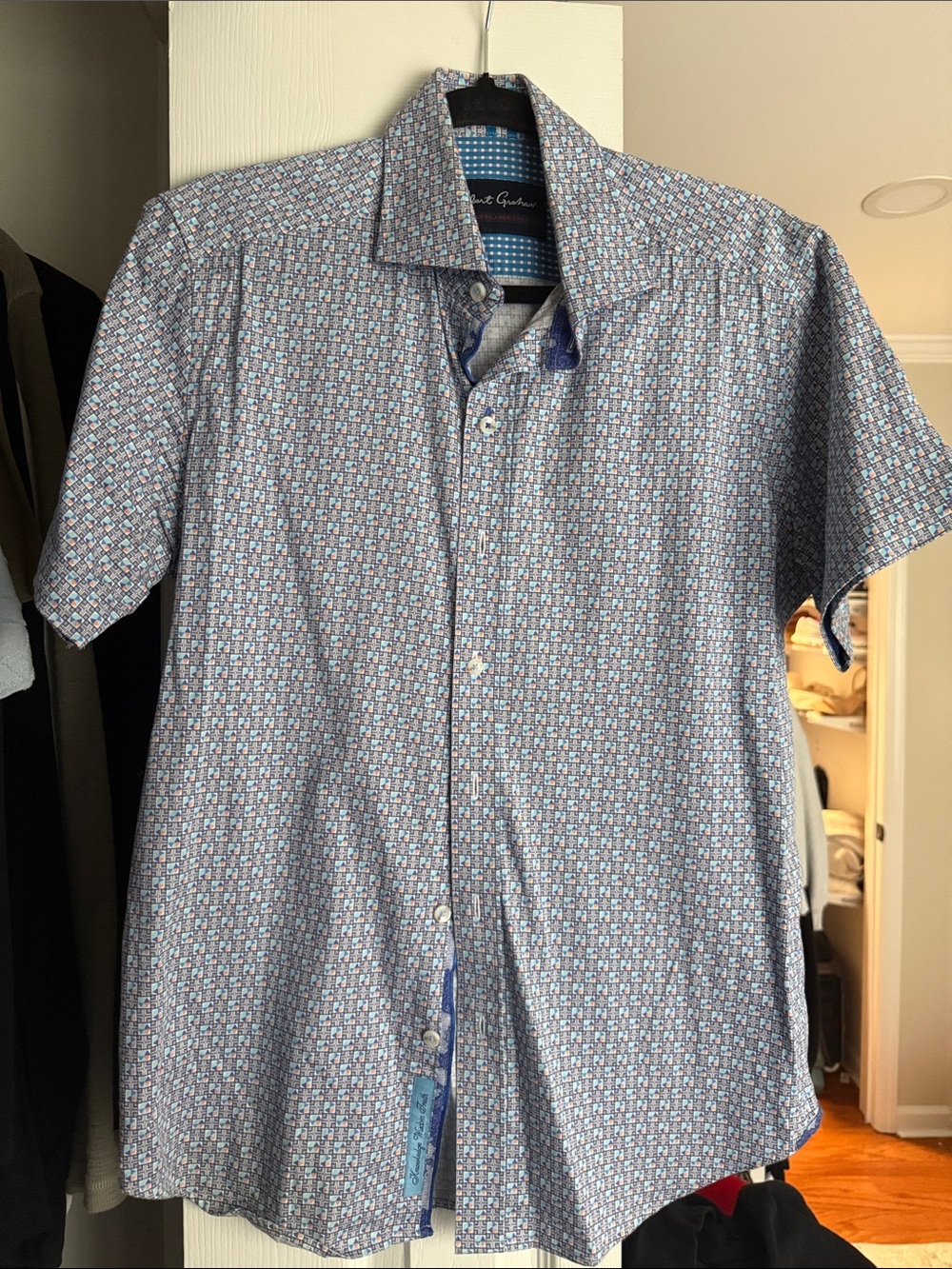 Robert Graham Men's Short Sleeve Blue Patterned Shirt